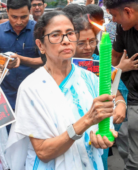 Calcutta HC gives conditional nod to Mamata Banerjee’s rally