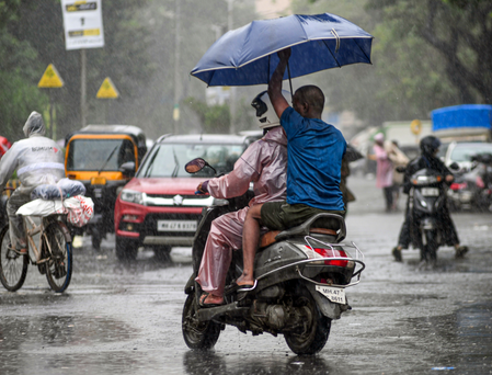 Decrease in rainfall expected from tomorrow: Maha CM