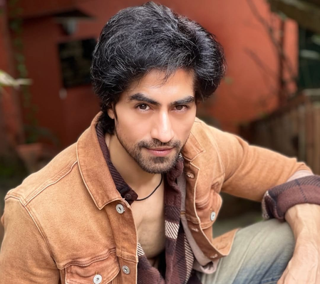 Harshad Chopda calls Shreya Kalra ‘chudail’ over argument with Shivangi Joshi