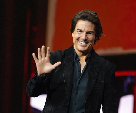 Tom Cruise portrays oil baron whose company triggers ecological catastrophe in ‘Digger’