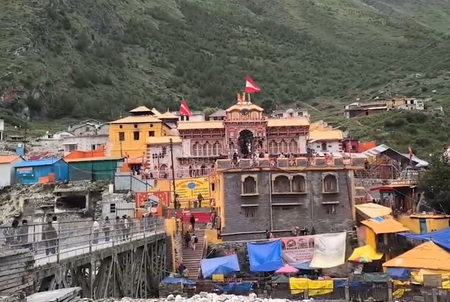 Char Dham Yatra: Over 14 lakh visit Kedarnath so far; Badrinath sees 6000 devotees daily amid heavy rainfall