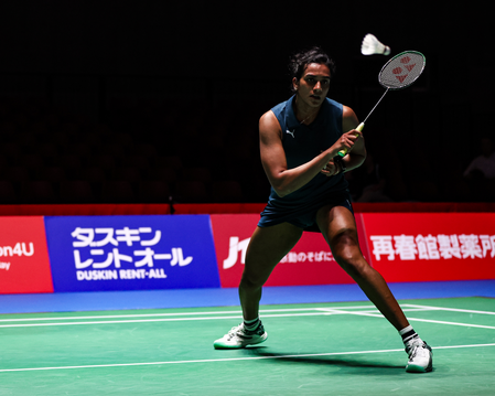 Japan Open: Sindhu makes semifinal after Okuhara withdraws