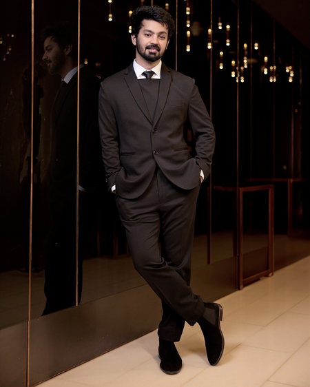 Mahat Raghavendra tells Vijay: Your magic may leave the silver screen, but it’ll never leave our hearts!