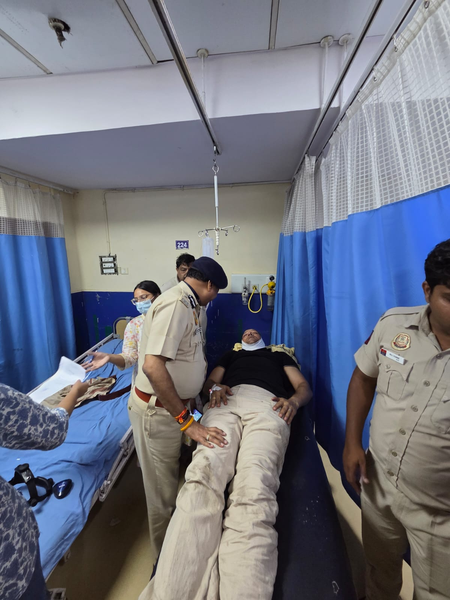 Jantar Mantar protest: Delhi Police personnel injured in violence; Special CP visits hospital