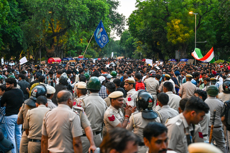 ‘Avoid Jantar Mantar protests’: University of Delhi to students