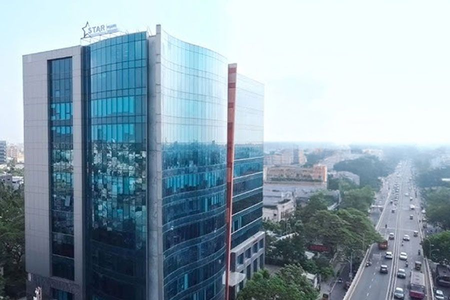Rekha Jhunjhunwala cuts stake to 3 pc from 15.5 pc in Star Health; shares slip