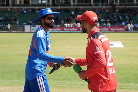 3rd T20I: Ashok, Shedge come in as India elect to bat first against Zimbabwe