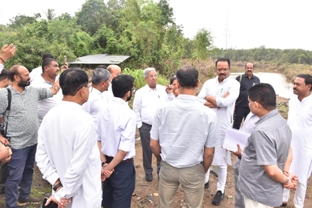 Gujarat govt to provide financial relief to flood-hit traders in Valsad, Navsari