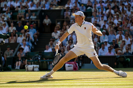 Jannik Sinner withdraws from Cincinnati Open with knee injury ahead of US Open