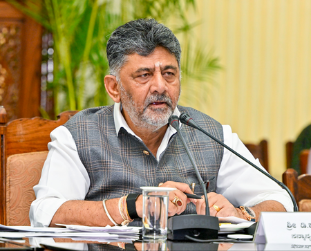 K’taka cabinet expansion: After Cong nod, 20 MLAs to be sworn in today as ministers; GS Patil new Speaker