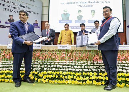 Scindia targets Rs 10,000 crore investments for Telecom Manufacturing Zone in Gwalior