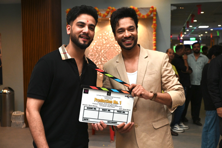 Elvish Yadav begins shooting for his Bollywood debut with Tiger Shroff