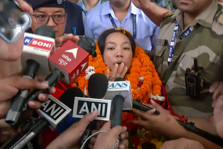 CWG 2026: Mirabai Chanu, Lovepreet Singh receive rousing welcome on return to India