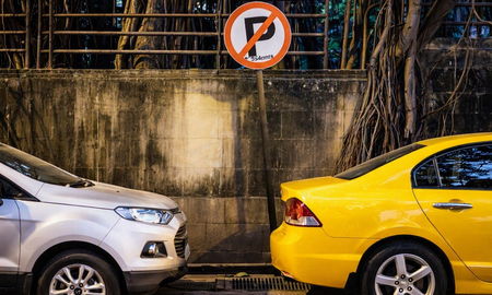 Bengal: App-based parking system in Kolkata soon to curb illegal parking