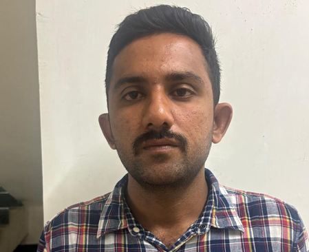 Gujarat cop caught in ACB trap over bribe demand