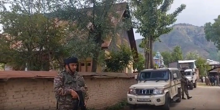J&K Police conduct searches at 26 locations in Sopore in terror-link case