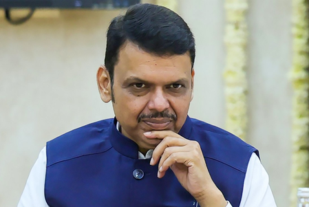 Maha govt forms panel to overhaul recruitment exam process