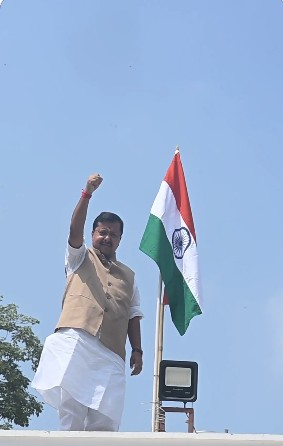 BJP chief Nitin Nabin hoists Tricolour at Delhi residence, urges others to join campaign