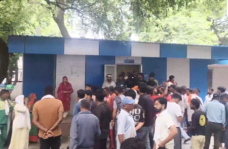 MCD sanitation worker stabbed to death in Delhi’s Kalyanpuri; accused at large