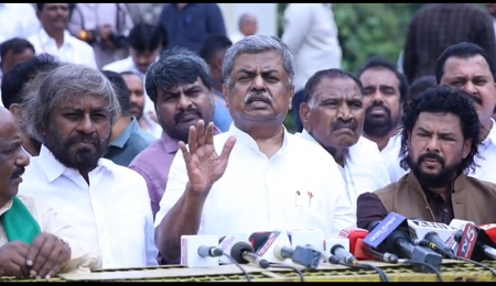 K’taka tribal welfare scam: Cong MLAs protest against BJP for ‘stalling’ Assembly proceedings