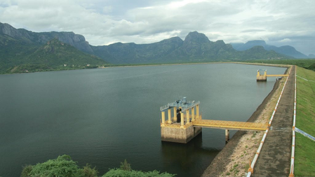 Desilting resumes at Tirumurthi dam; residents demand strict monitoring