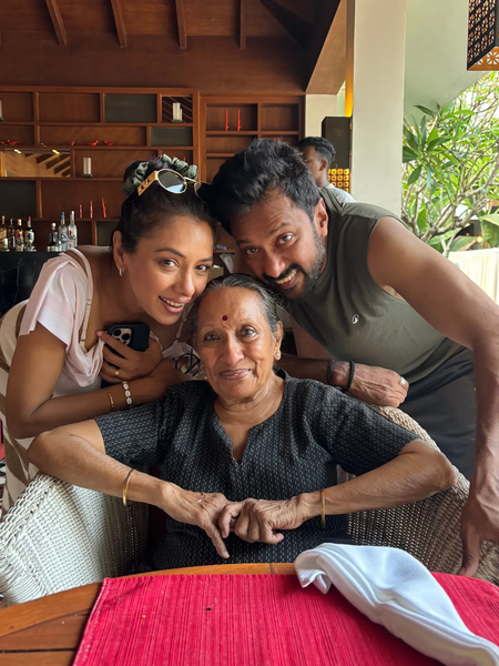 Rupali Ganguly wishes brother Vijay on birthday, calls him ‘Mummy Papa ka honhaar bachcha’