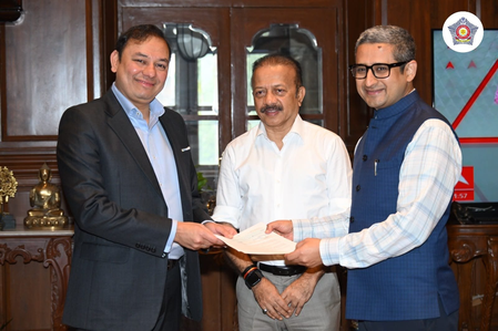 Adani Foundation contributes Rs 15 crore for 100 new Mumbai Police cars: Pranav Adani