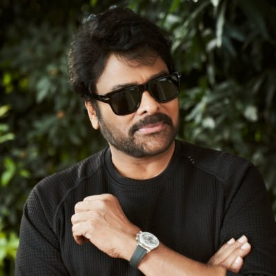 Chiranjeevi calls Ravi Teja’s performance in ‘Irumudi’ “phenomenal”