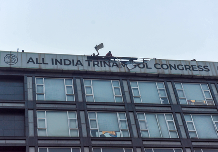Trinamool Billboard row: Mamata Banerjee-led faction approaches Calcutta HC