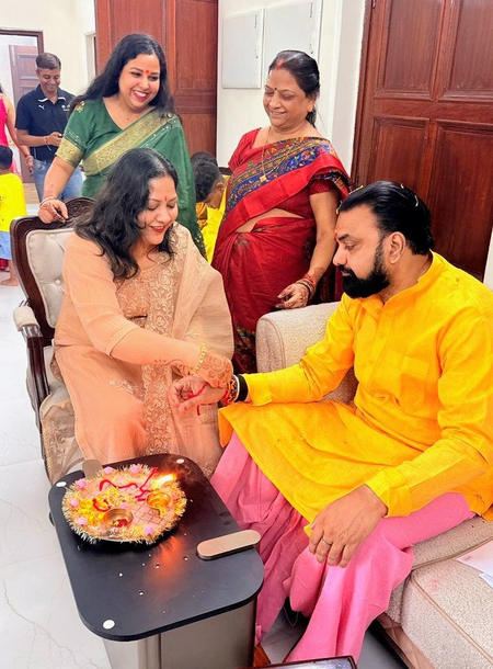 Bihar leaders celebrate Raksha Bandhan, extend greetings to people