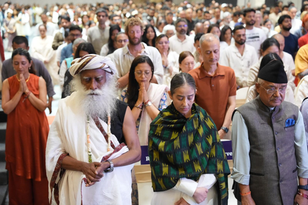 Sadhguru calls for 5-nation Himalayan Board to tackle disasters; pledges Rs 1 crore for Nepal relief fund