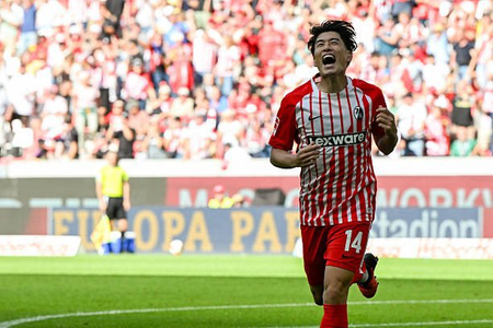Suzuki hat-trick fires Freiburg to opening victory in Germany