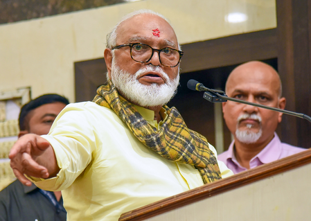 Maha’s quota ‘war’: Bhujbal threatens street protests over OBC dilution, Jarange Patil hits back