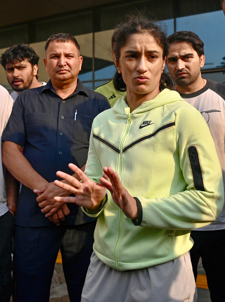 Delhi HC seeks WFI stand on Vinesh Phogat’s plea against show-cause notices