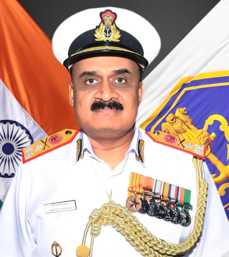 Surgeon Vice Admiral Manish Honwad assumes charge as chief of Armed Forces Medical College