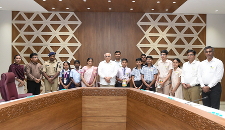 Gujarat CM marks Janmashtami at Dabhoda Temple, contributes to teachers’ welfare fund
