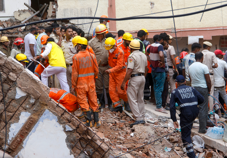 DU South Campus colleges open doors for students of nearby PGs after building collapse