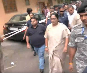 Delhi building collapse: BJP President Nitin Nabin speaks to CM Rekha Gupta
