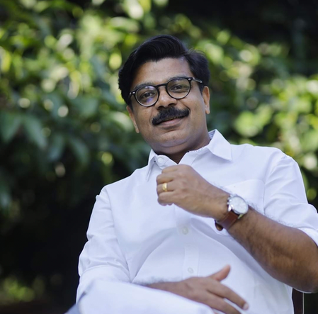 ‘Answer these two questions’: Kuzhalnadan challenges Riyas on CMRL-Exalogic case