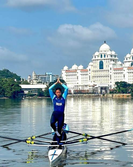 Rower Tendenthoi Devi banks on bond with teammates ahead of Asian Games outing