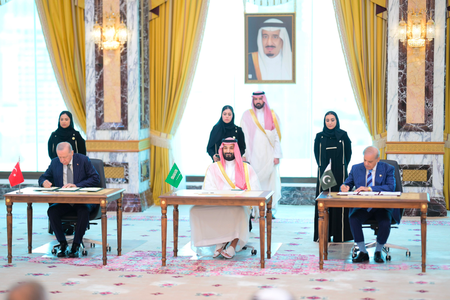 Despite ‘NATO-like’ defence treaty, Pakistan keeps off military support to Saudi Arabia against attacks
