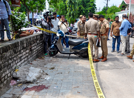 Autorickshaw driver beaten to death over Rs 10 change in Hyderabad