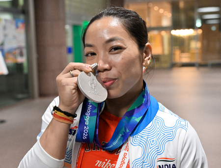 Asian Games: Mirabai Chanu seeks Arjuna Award after winning historic silver (Ld)