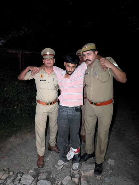 Wanted snatcher arrested with pistol, stolen bike after police encounter in Ghaziabad
