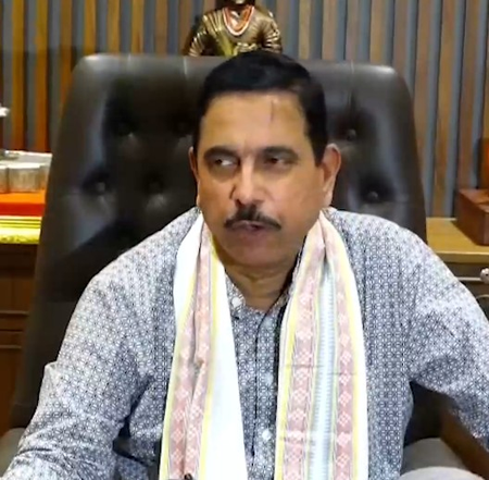 Joshi urges startups, industry to mentor young innovators and support their ideas