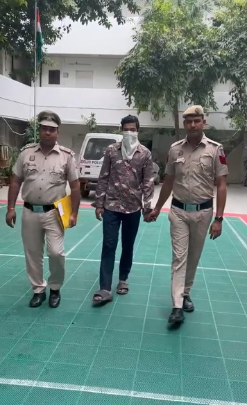 Operation Kavach: Delhi Police arrests man for illegal sale of prohibited medicines