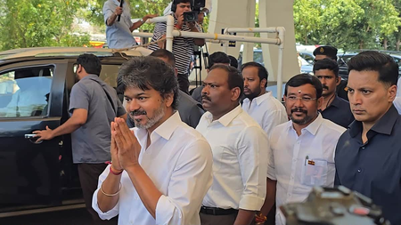 Dharapuram bypoll campaign: Enthusiastic welcome by workers, people to TN CM Vijay