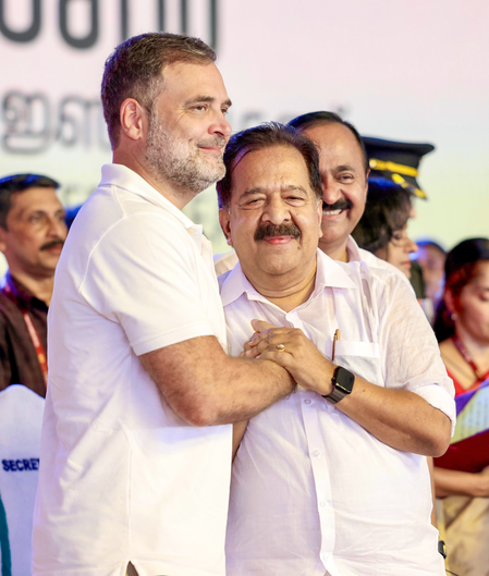 Kerala Home Minister Chennithala asks BJP councillor to apologise to LoP Gandhi