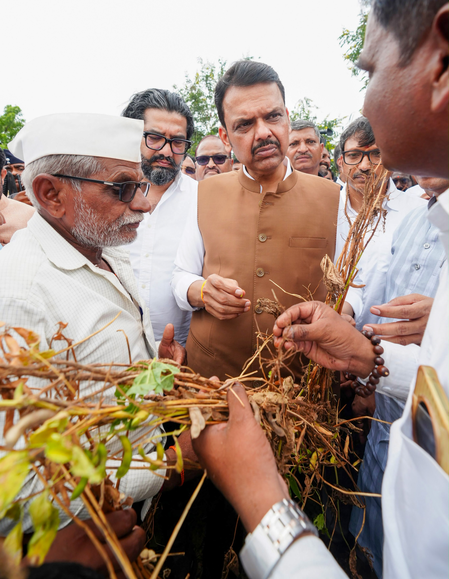 Oppn, farmers slam Mahayuti Govt over Rs 5,000 aid to drought-hit Maha growers; term it cruel joke