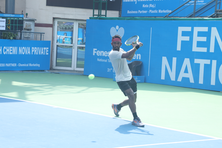Fenesta Open: Nitin Sinha stuns Manish Sureshkumar to reach men’s final; Vaidehee in summit clash
